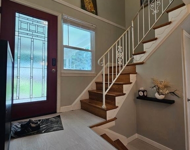 8913 Cromwell Drive - Photo Thumbnail 12