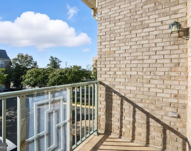 12180 Abington Hall Place - Photo Thumbnail 19