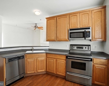 12180 Abington Hall Place - Photo Thumbnail 10
