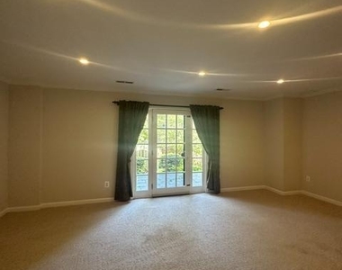 7412 Hallcrest Drive - Photo Thumbnail 3