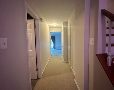 7412 Hallcrest Drive - Photo Thumbnail 6