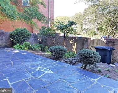 7412 Hallcrest Drive - Photo Thumbnail 2