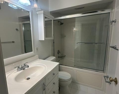 7412 Hallcrest Drive - Photo Thumbnail 28