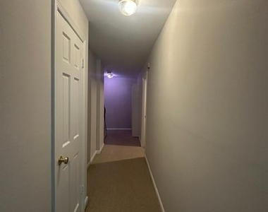 7412 Hallcrest Drive - Photo Thumbnail 23