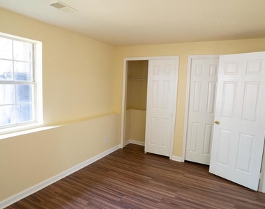 14192 Autumn Circle - Photo Thumbnail 4