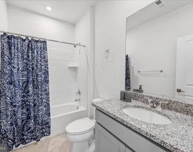 4256 Frost Street - Photo Thumbnail 5