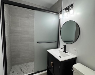 1111 Arlington Boulevard - Photo Thumbnail 4