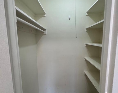 1111 Arlington Boulevard - Photo Thumbnail 6