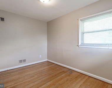 4141 21st Road N - Photo Thumbnail 6