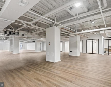 915 N Broad Street - Photo Thumbnail 24