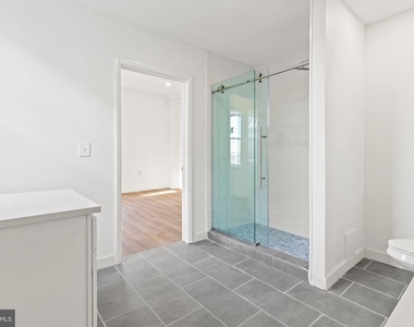 1602 S Broad Street - Photo Thumbnail 14