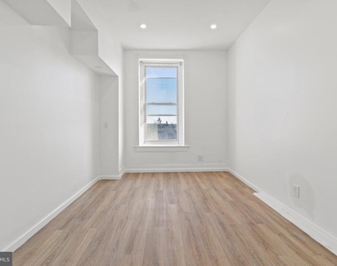 1602 S Broad Street - Photo Thumbnail 9