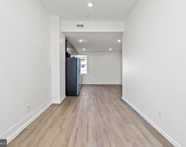 1602 S Broad Street - Photo Thumbnail 5