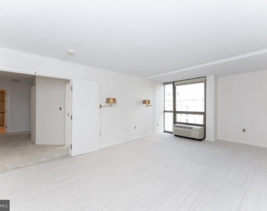 233 S 6th Street - Photo Thumbnail 7