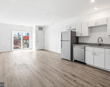 915 N Broad Street - Photo Thumbnail 1