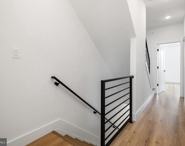 3108 Clifford Street - Photo Thumbnail 19