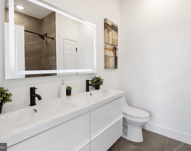3108 Clifford Street - Photo Thumbnail 13