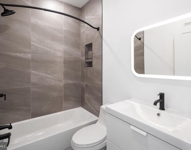 3108 Clifford Street - Photo Thumbnail 15