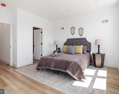 3108 Clifford Street - Photo Thumbnail 11