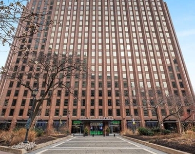 1601 Cherry Street - Photo Thumbnail 19