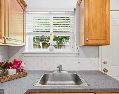 928 N Bambrey Street - Photo Thumbnail 10