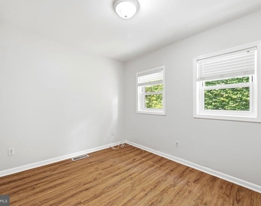 928 N Bambrey Street - Photo Thumbnail 22