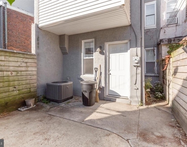 1517 S Lecount Street - Photo Thumbnail 8