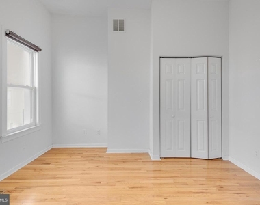 1517 S Lecount Street - Photo Thumbnail 17