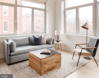 313 Race Street - Photo Thumbnail 6