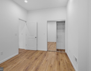 2516 W Master Street - Photo Thumbnail 22
