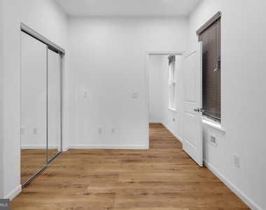 2516 W Master Street - Photo Thumbnail 18