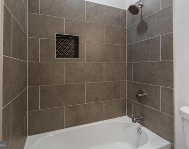 2516 W Master Street - Photo Thumbnail 16