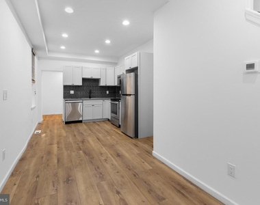 2516 W Master Street - Photo Thumbnail 4