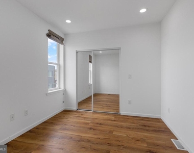 2516 W Master Street - Photo Thumbnail 33