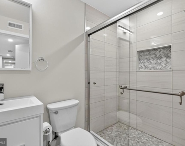 1702 Point Breeze Avenue - Photo Thumbnail 13