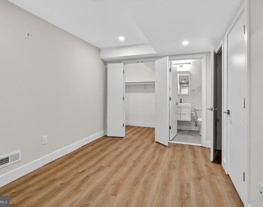 1702 Point Breeze Avenue - Photo Thumbnail 10