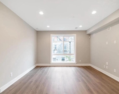 1524 W Stiles Street - Photo Thumbnail 16