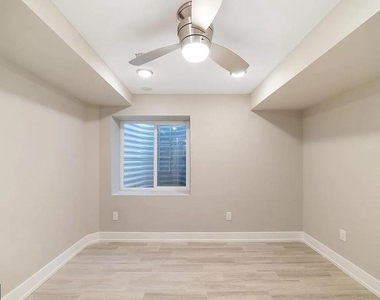 1524 W Stiles Street - Photo Thumbnail 14