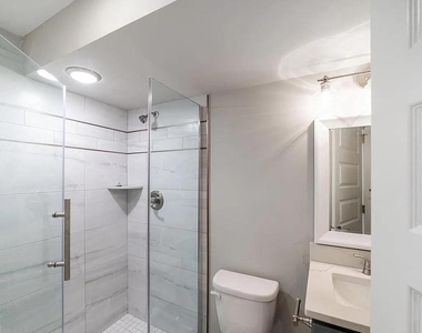 1524 W Stiles Street - Photo Thumbnail 5