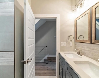 1524 W Stiles Street - Photo Thumbnail 18
