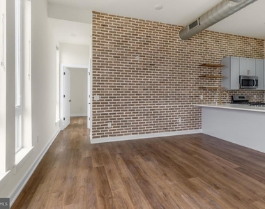 2401 Frankford Avenue - Photo Thumbnail 7