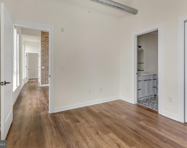 2401 Frankford Avenue - Photo Thumbnail 11