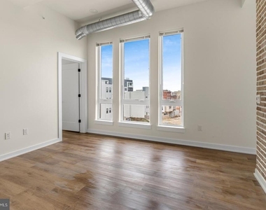 2401 Frankford Avenue - Photo Thumbnail 9