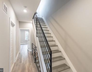 2040 N 19th Street - Photo Thumbnail 24