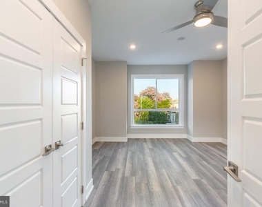 2040 N 19th Street - Photo Thumbnail 1