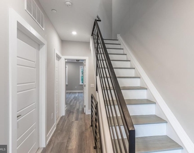 2040 N 19th Street - Photo Thumbnail 13