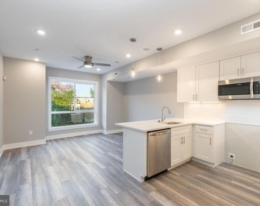 2040 N 19th Street - Photo Thumbnail 8
