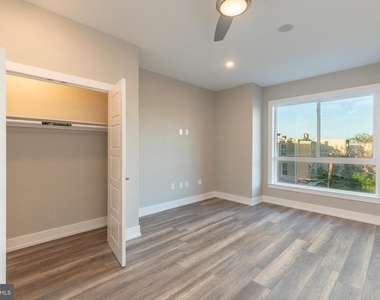 2040 N 19th Street - Photo Thumbnail 2