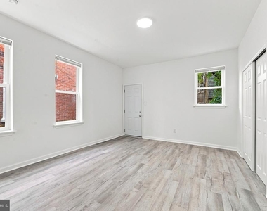 1315 N 59th Street - Photo Thumbnail 11