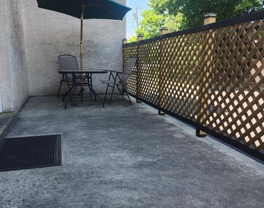 137 Lorraine Avenue - Photo Thumbnail 5